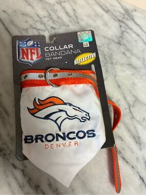 Denver Broncos Reflective Collar with Bandana